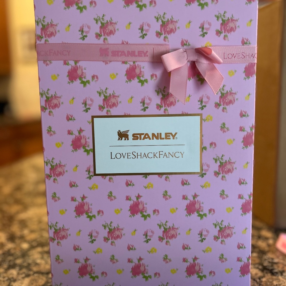 LoveShack Stanley